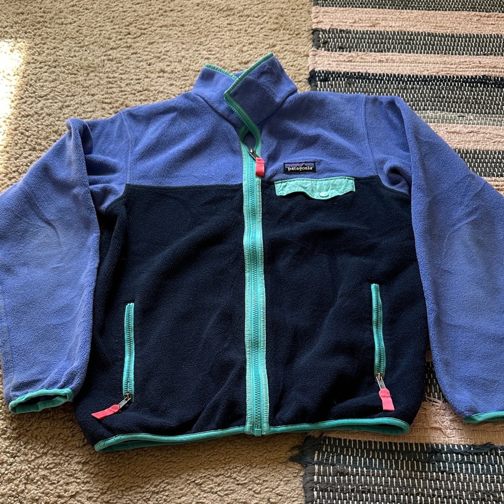 Women’s size small synchilla full zip fleece